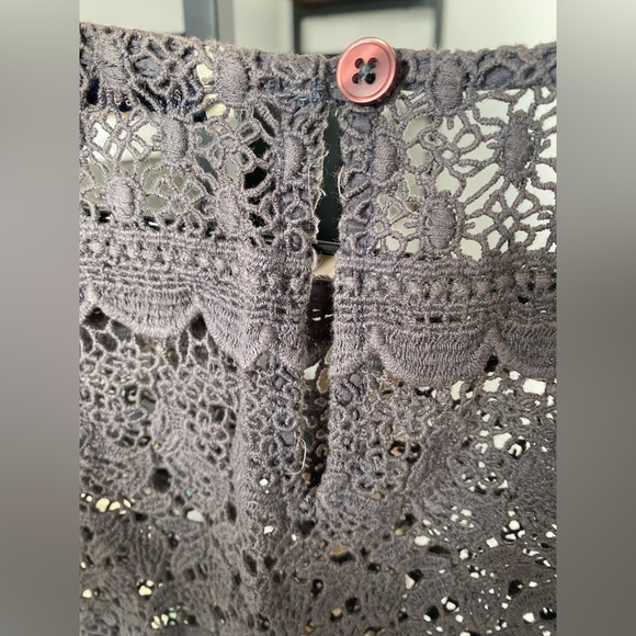 Jack Wills lace top in grey colour. Size: 8 (US) - Picture 4 of 6